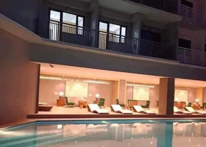 Aparthotel Near Greenbelt - View Entire In Makati Lush Residences
